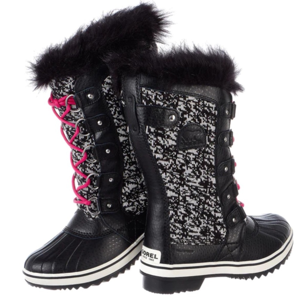 Sorel Pink & Black Women's Tofino
Il Boot